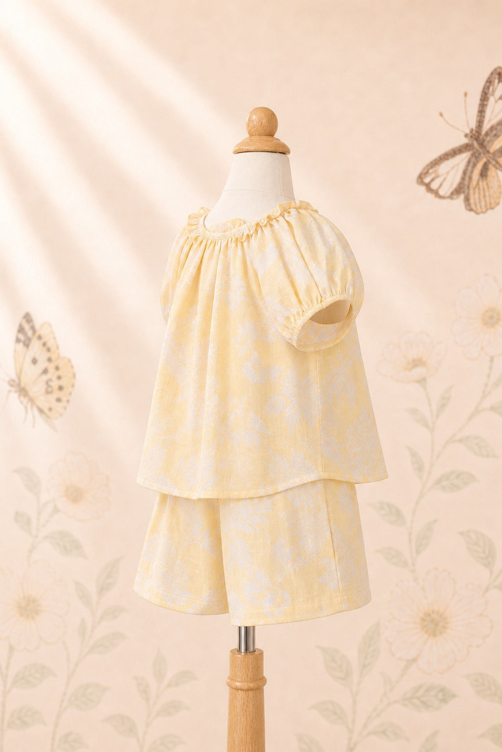 Girl’s yellow floral two-piece set - image 3
