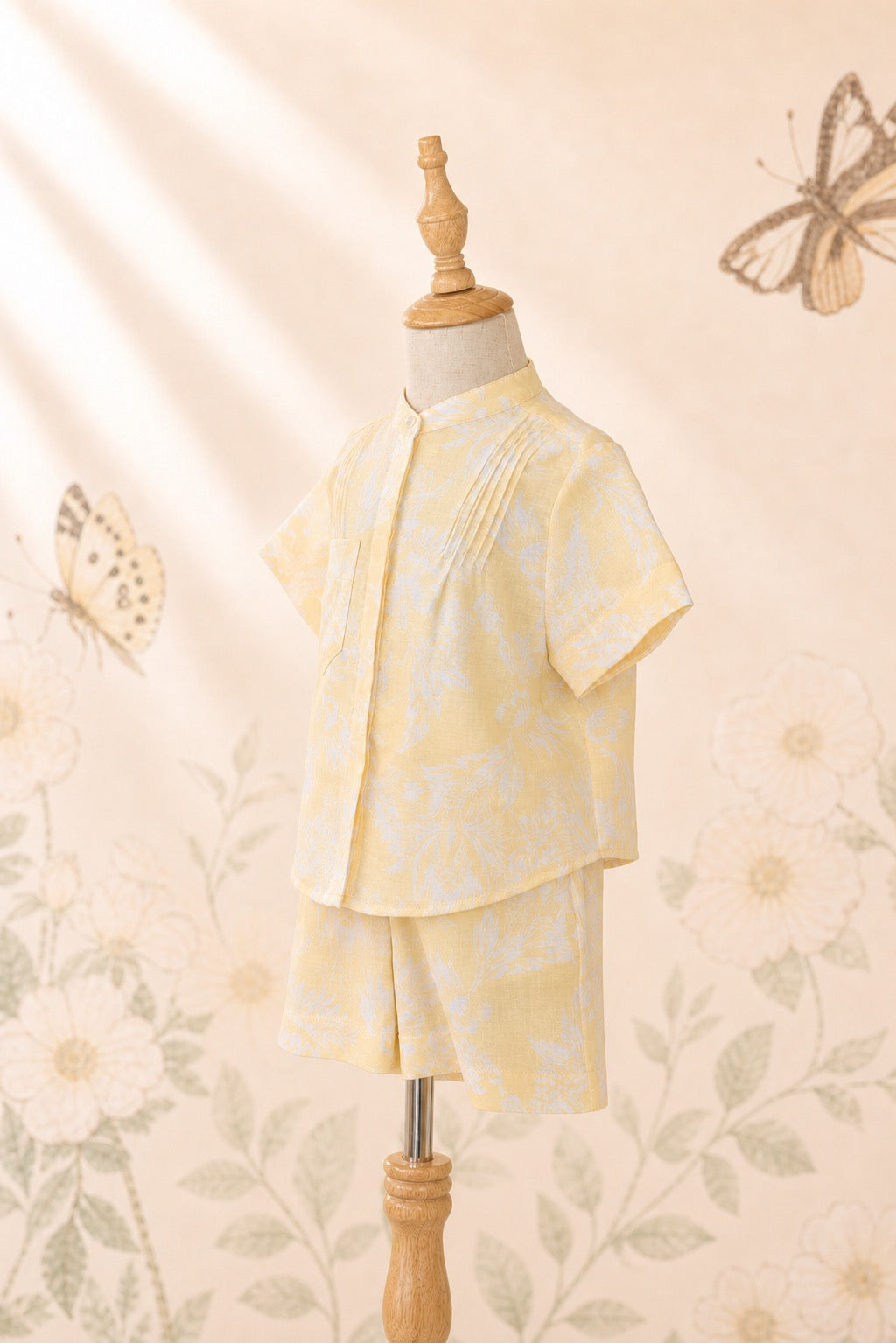 Boy’s yellow floral two-piece set - image 2