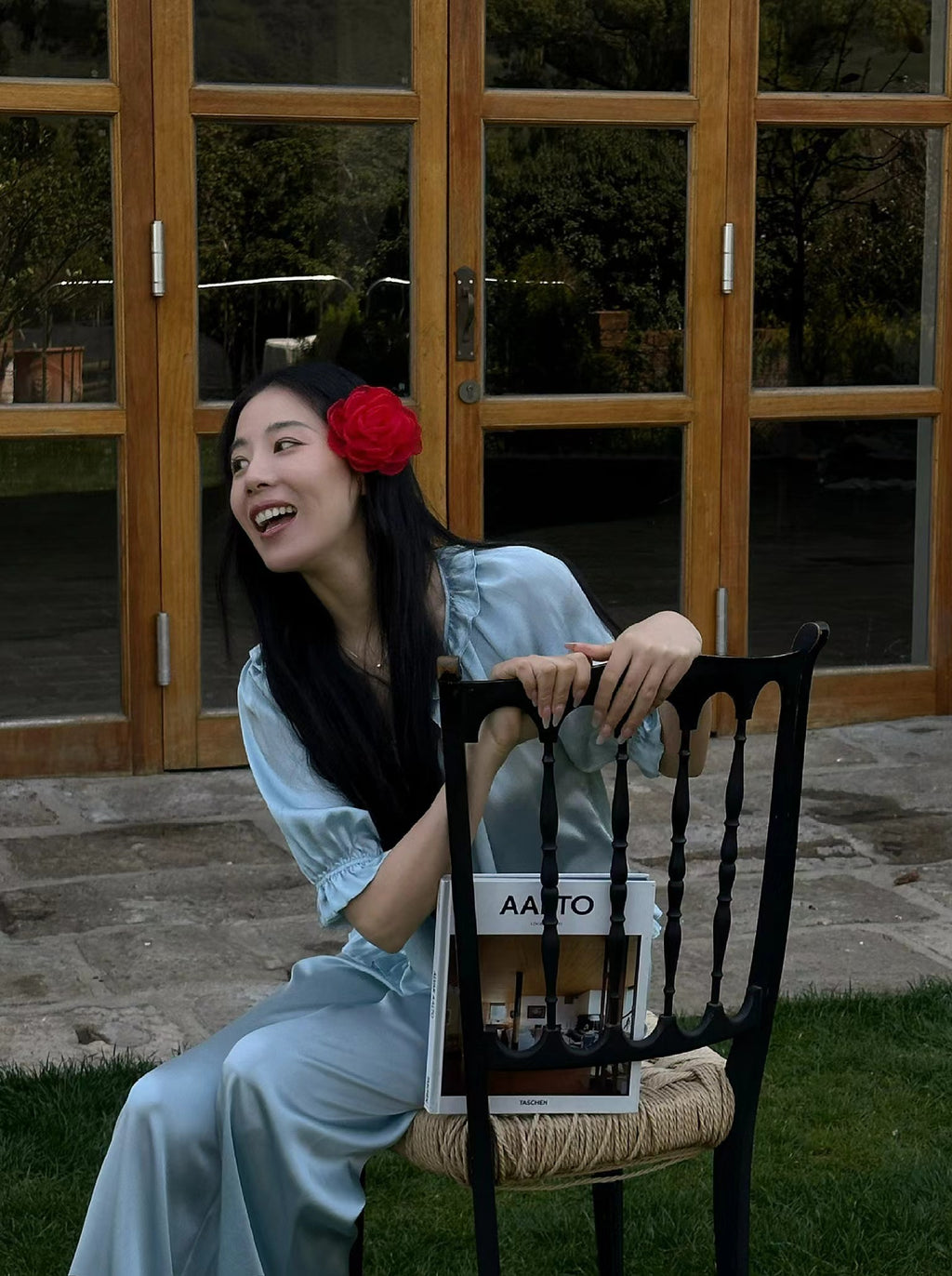 Light Blue Short-Sleeve Mulberry Silk Pajama Set image 3