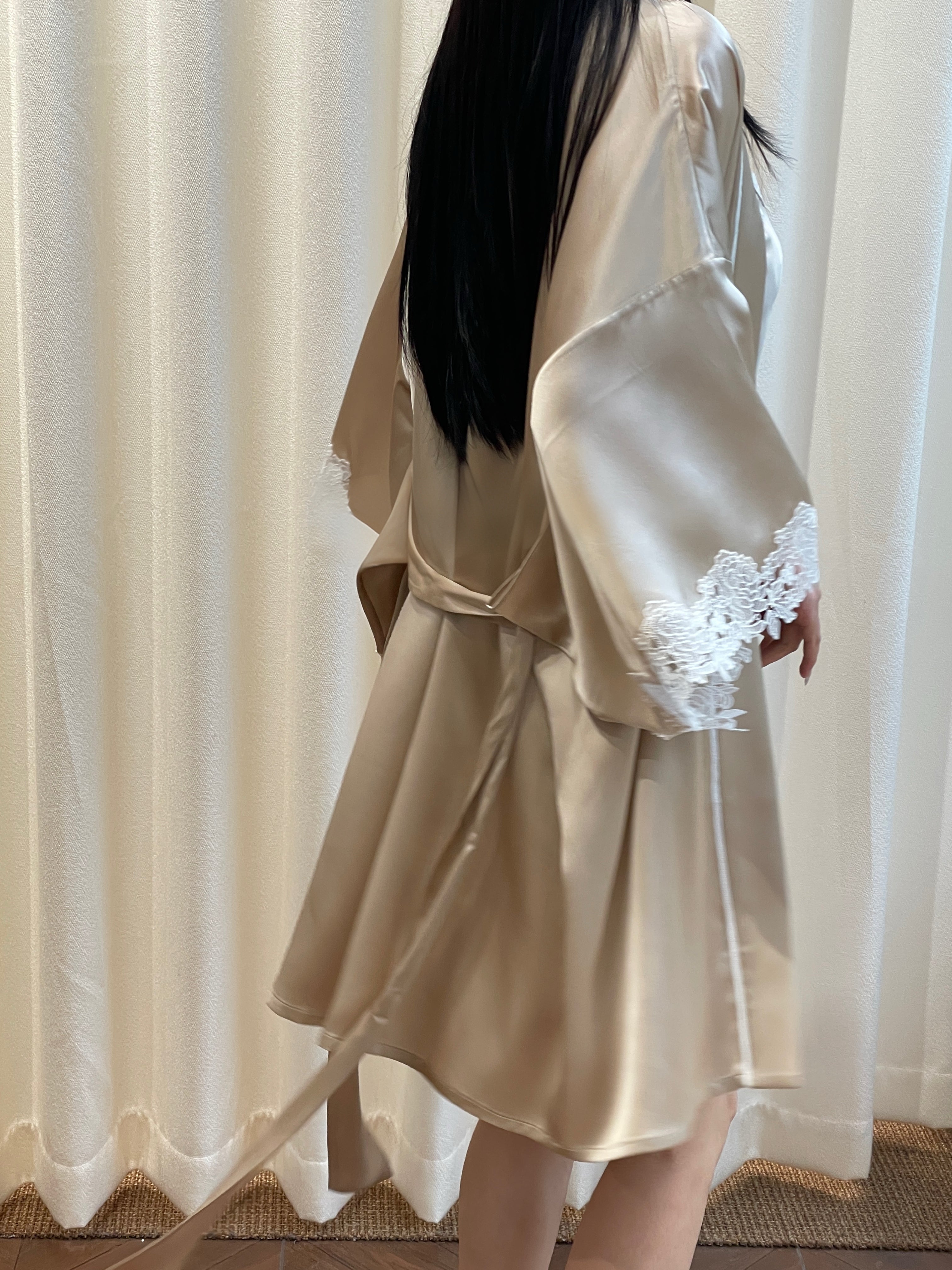 Champagne Lace Mulberry Silk Camisole and Shorts Three-Piece Set image 6