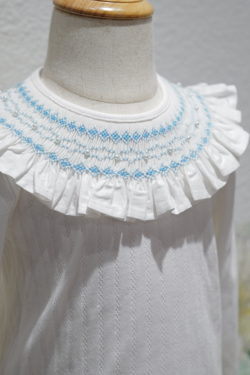 Kid’s Hand-smocked top