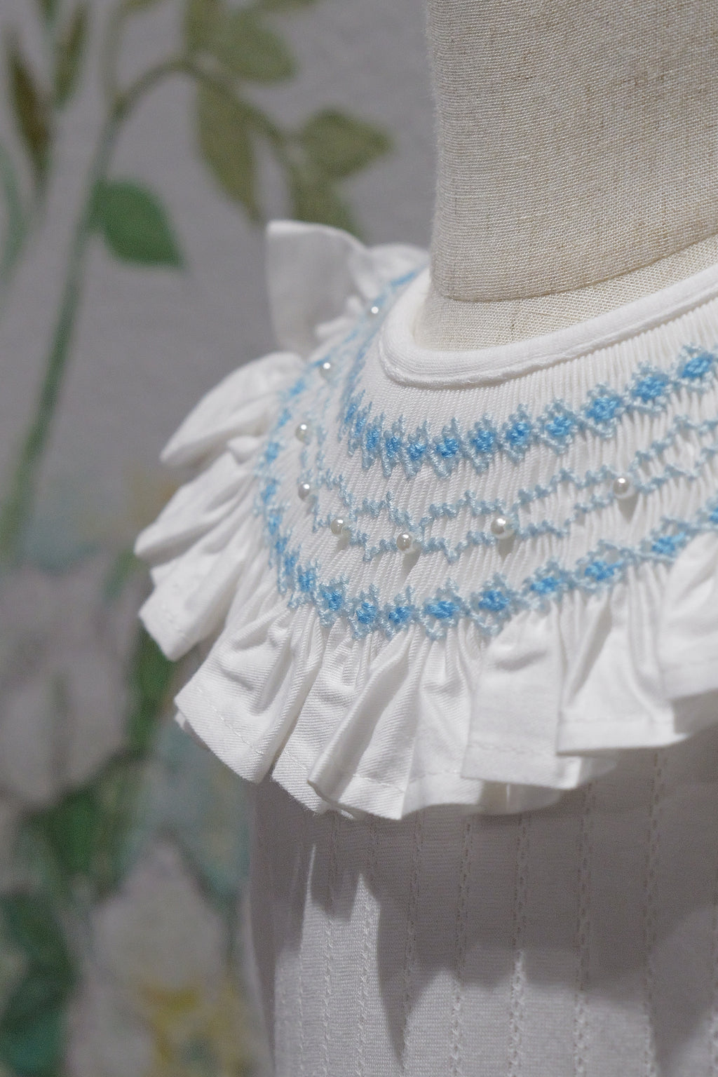 Kid’s Hand-smocked top