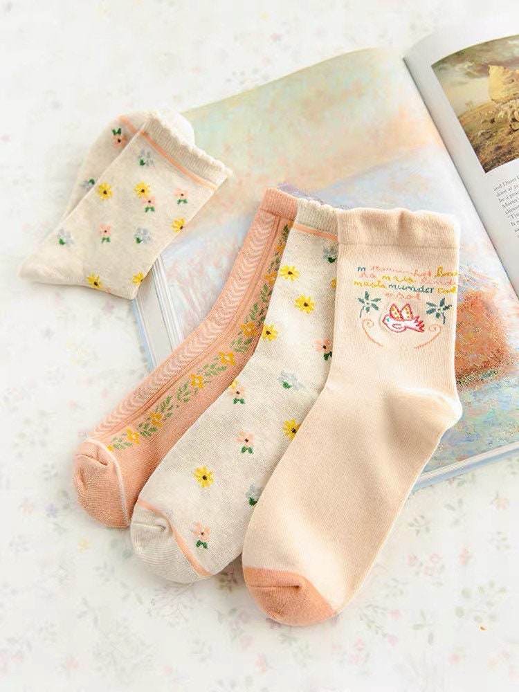 Miss June’s | Set of 3 pairs cotton socks; Cute | Black | Cool | Patterned | Designed | Women | Gift Idea | Casual | Comfortable