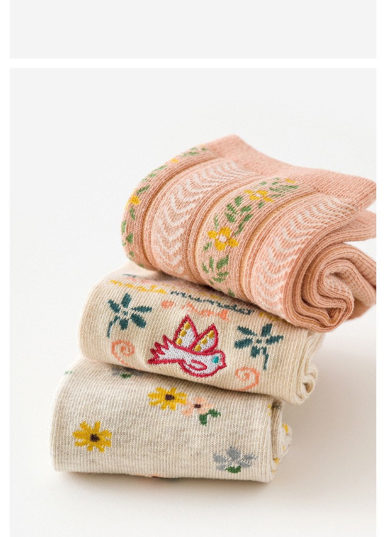 Miss June’s | Set of 3 pairs cotton socks; Cute | Black | Cool | Patterned | Designed | Women | Gift Idea | Casual | Comfortable