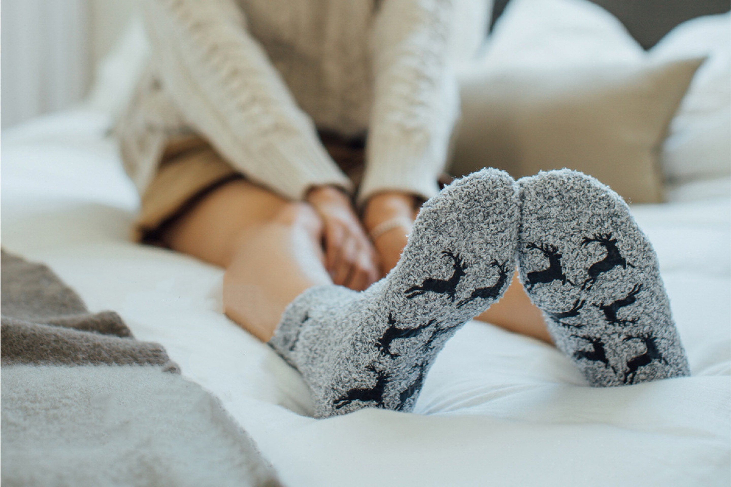 Miss June’s | Women’s | 1 pair | Floor socks | Christmas | Cute | Fuzzy | Home wear | Warm | Soft | Gift Idea | Cozy | Comfort| Winter|Cozy