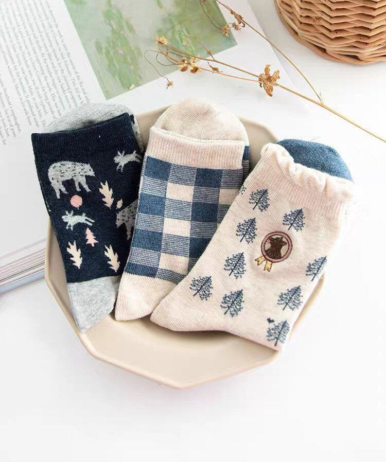 Miss June’s | Set of 3 pairs cotton socks; Cute | Animals | Cool | Patterned | Designed | Women | Gift Idea | Casual | Stylish | Comfortable