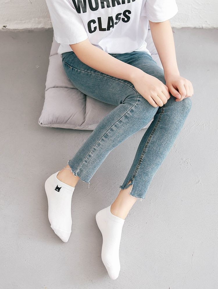 Miss June’s | Women’s 1 pair cotton ankle socks｜animals | Cat | Daily | Cute  | Designed | Embroidered | Gift Idea | Casual | Comfortable |