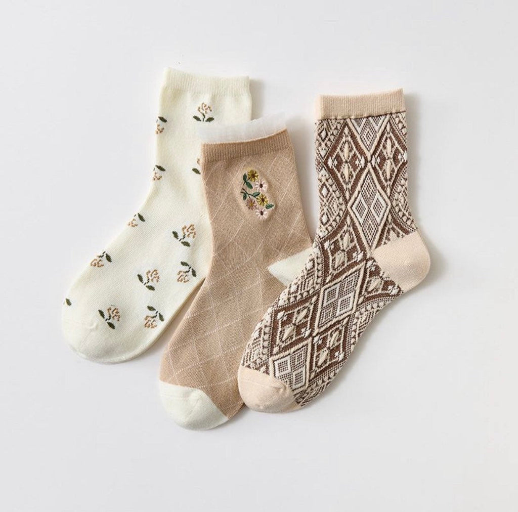 Miss June’s | Set of 3 pairs cotton socks | Cute | Pink | daily | Patterned | Designed | Women | Gift Idea | Casual | Stylish | Comfortable