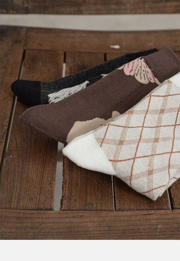 Miss June’s｜1 Pair designer cotton socks| Creative| Colorful | Cool | Patterned | Geometric socks| Unisex socks | Casual |