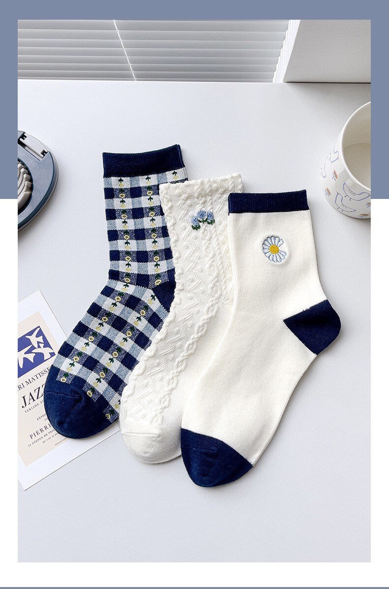 Miss June’s | Set of 3 pairs cotton socks | Cute | Pink | daily | Patterned | Designed | Women | Gift Idea | Casual | Stylish | Comfortable