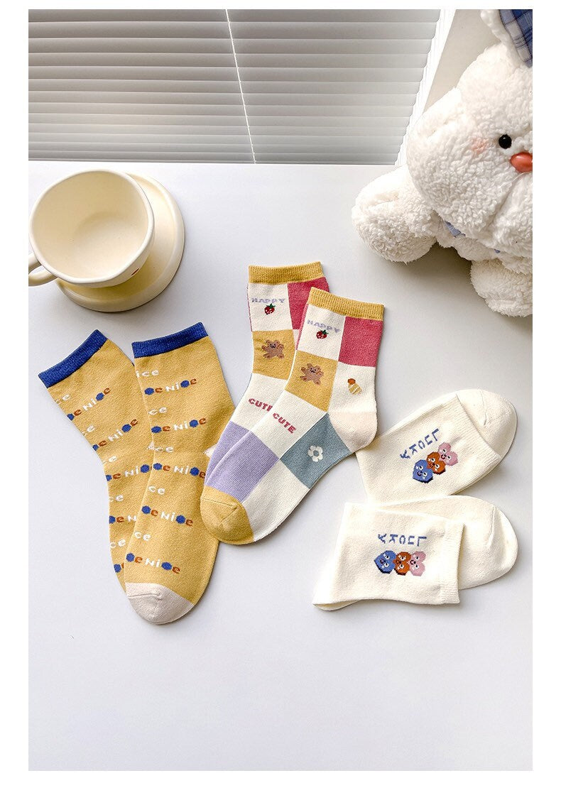 Miss June’s | Set of 3 pairs cotton socks | Cute | Pink | daily | Patterned | Designed | Women | Gift Idea | Casual | Stylish | Comfortable