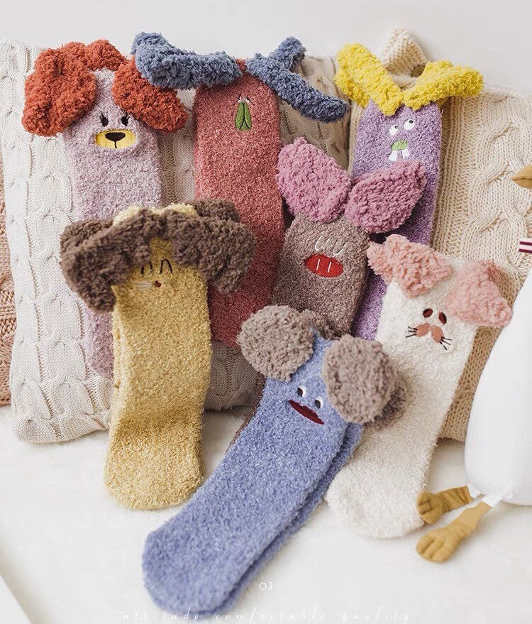 Miss June’s | Women’s | 1 pair | Floor socks | Cute | Fuzzy | Home wear | Warm | Soft | Gift Idea | Casual | Cozy| Animals| Sleep | Winter