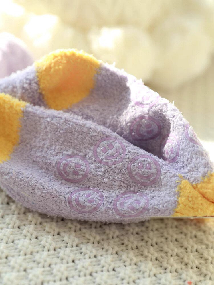 Miss June’s | Women’s | 1 pair | Floor socks | Cute | Fuzzy | Home wear | Warm | Soft | Gift Idea | Casual | Cozy| Animals| Sleep | Winter