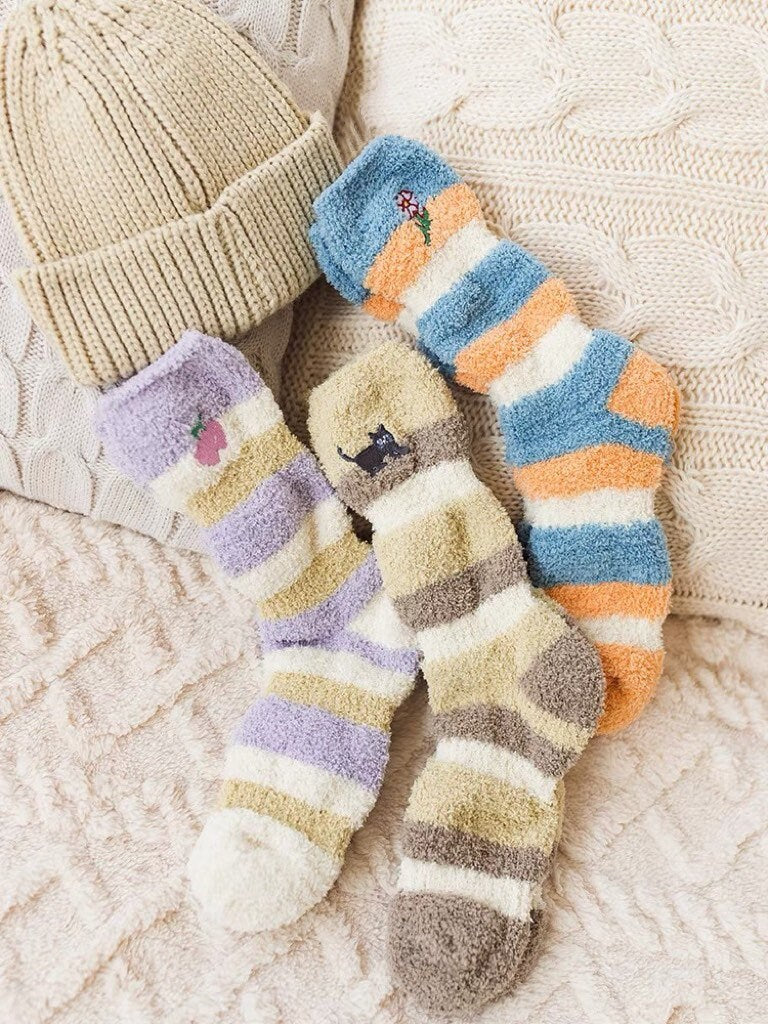 Miss June’s | Women’s | 1 pair | Sleep socks | Cute | Fuzzy | Home wear | Warm | Soft | Gift Idea | Casual | Cozy| Animals| Comfort | Winter