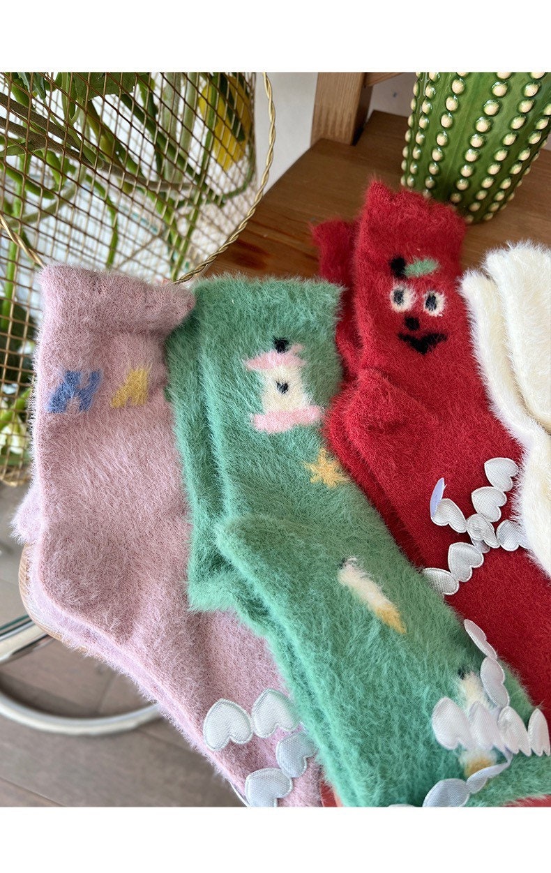 Miss June’s | Women’s | 1 pair | Sleep socks | Cute | Fuzzy | Home wear | Warm | Soft | Gift Idea | Casual | Cozy| Animals| Comfort | Winter