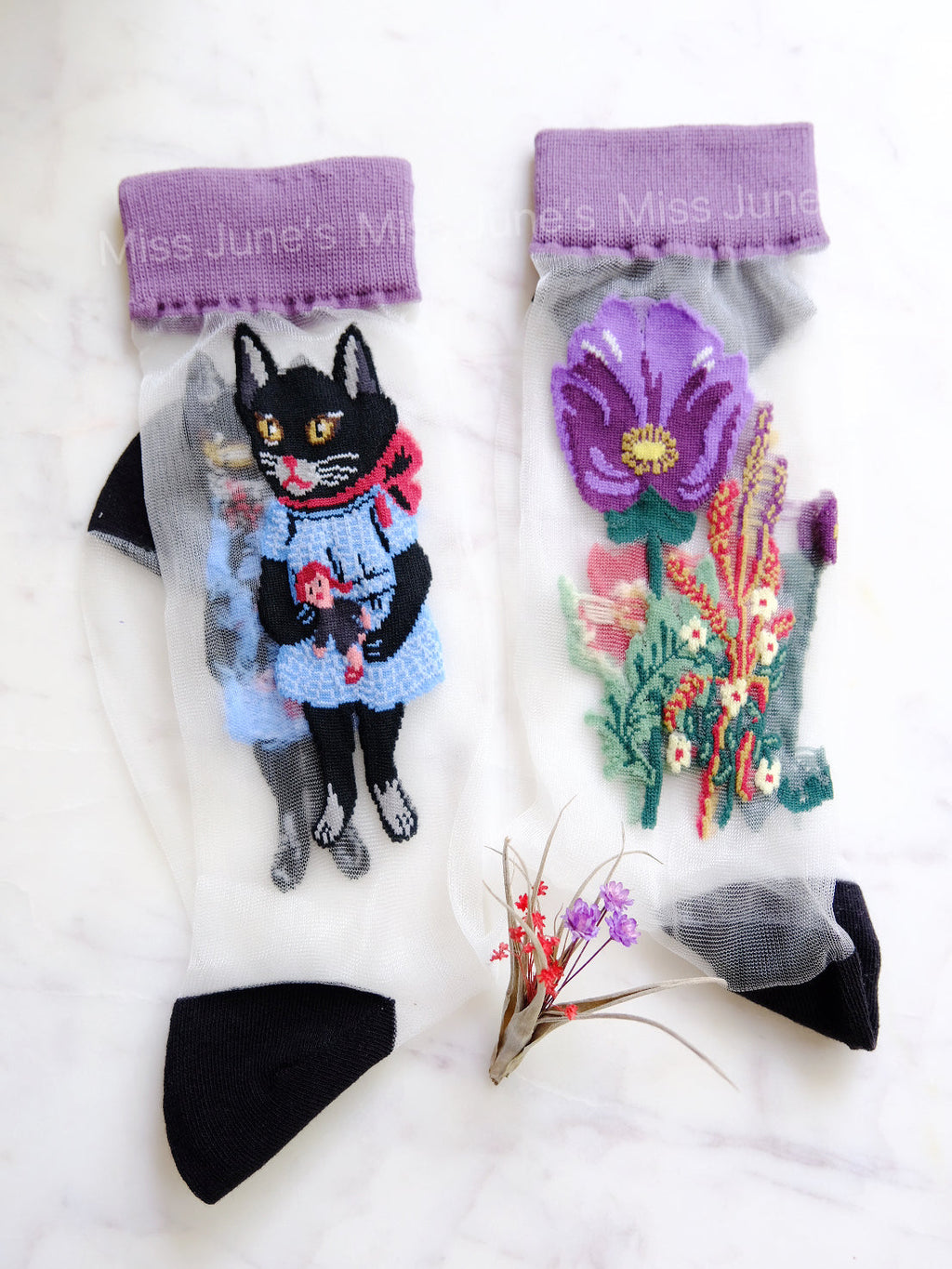 Miss June’s | Women’s Glass Silk-like Transparent socks | Cute | Colorful | Summer | Patterned | Gift Idea | Casual | Kitten lover | Cat |