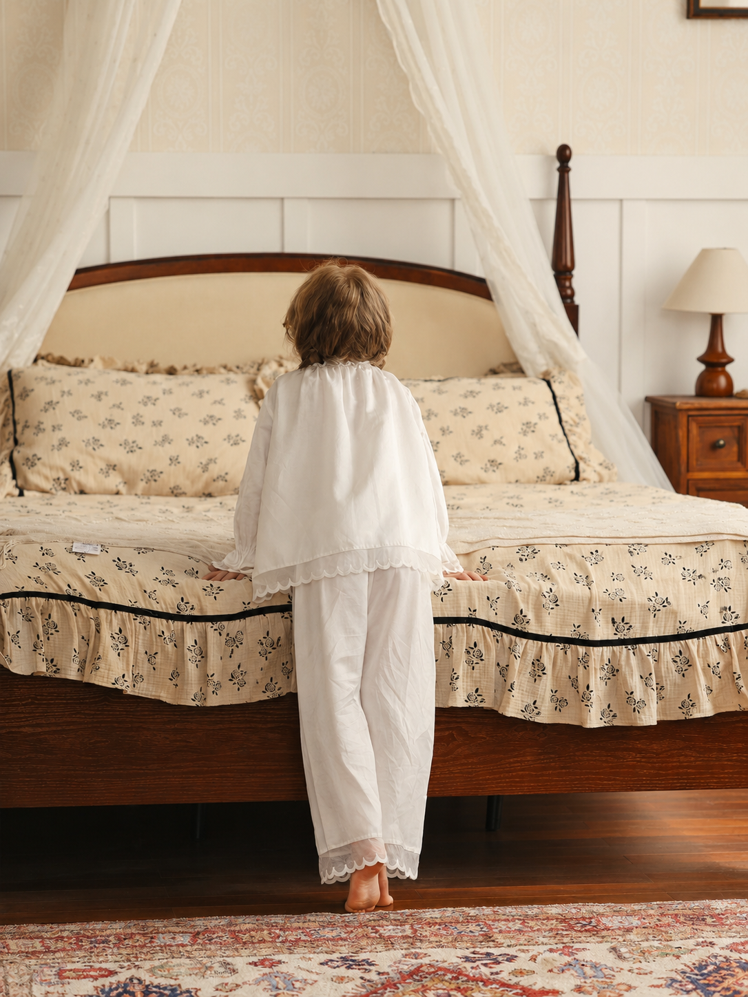 Girls’ silk-cotton soft lounge set - image 1